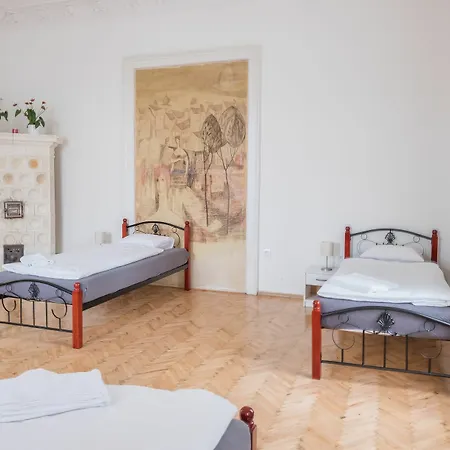 Apartment Resslova By The Dancing House *